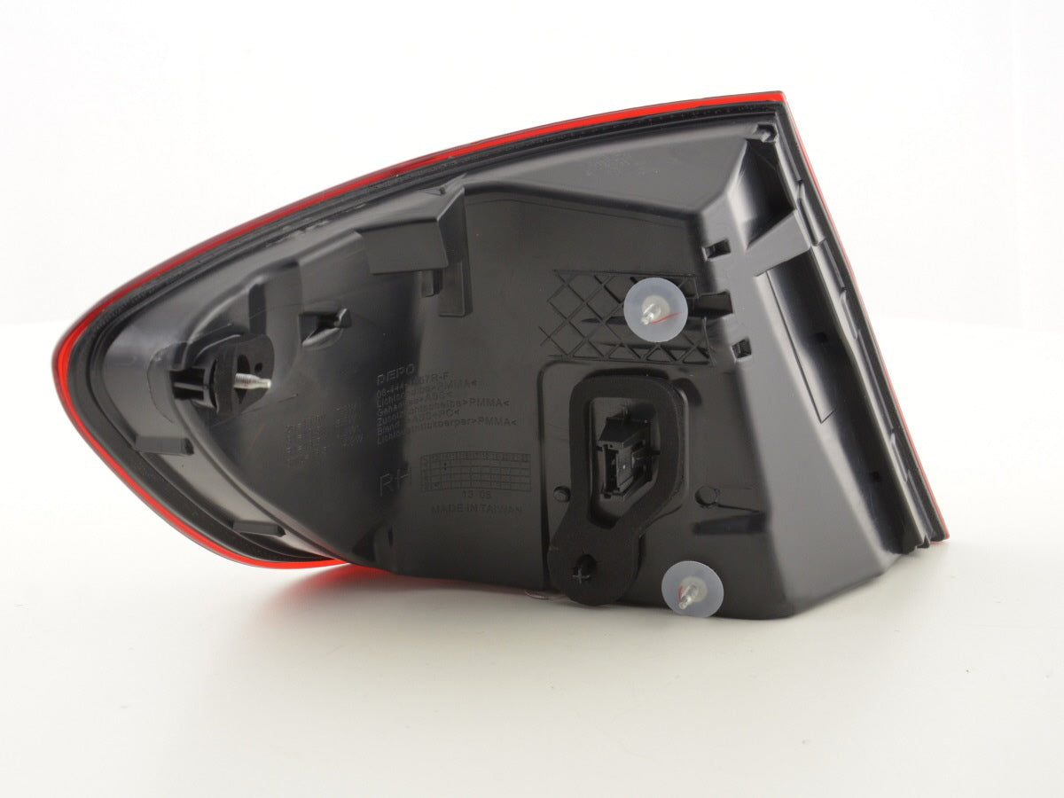 Wear parts rear light LED right BMW 5er F10 Limo 10-13 red