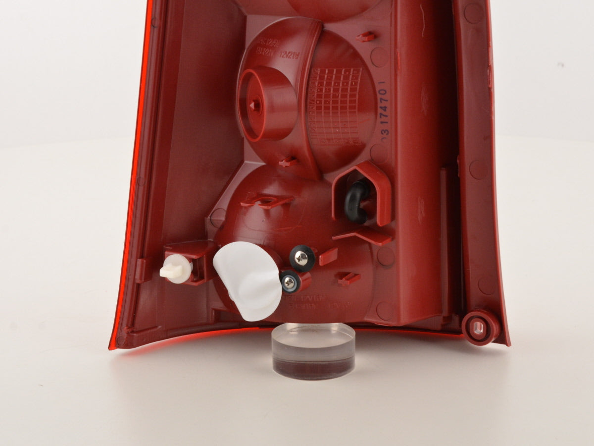 Spare parts rear light right Mazda Premacy 02