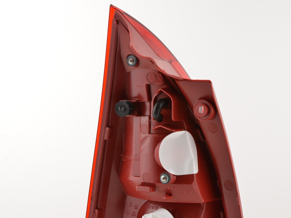 Spare parts rear light right Mazda Premacy 02