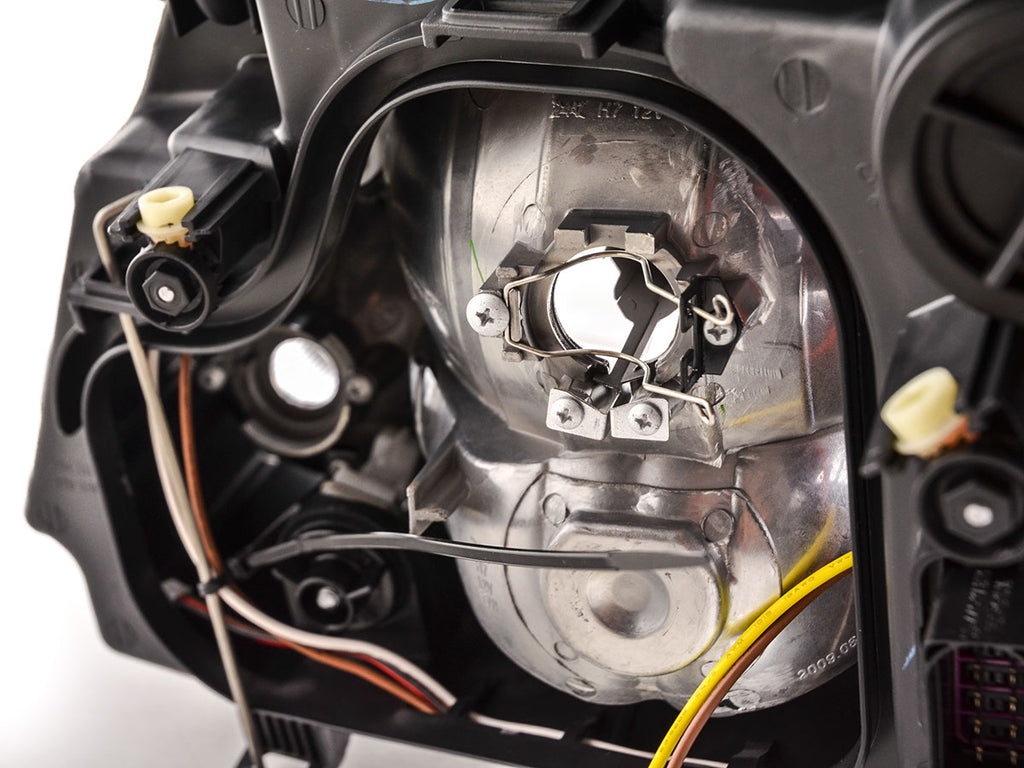 Wear parts tail light right Mercedes-Benz